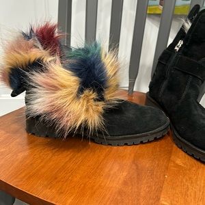 Sam Edelman sued boots